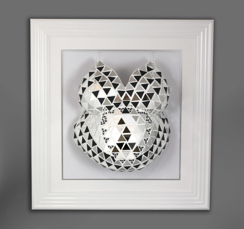 Blingy belly cast | Silver mosaic mirrored in a frame