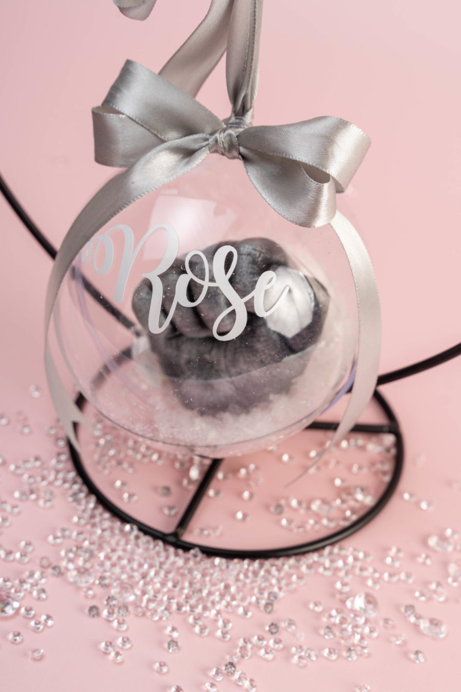 Crystal Bauble with Heart Stand - Silver Close-up
